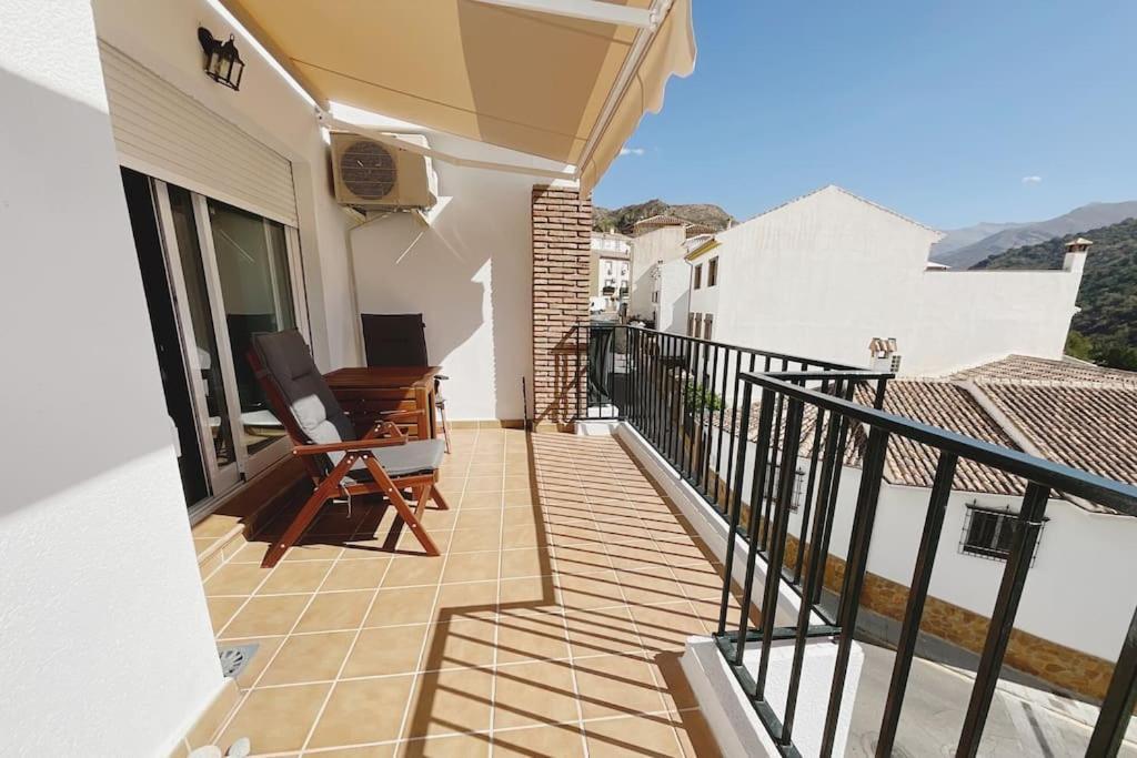 Balcon Hacia La Montana Apartment เกวคาร์-เซียร์รา ภายนอก รูปภาพ